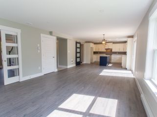 15 WILLOWDALE 10 15 WILLOWDALE 10