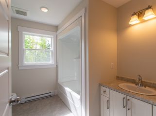 15 WILLOWDALE 16 15 WILLOWDALE 16